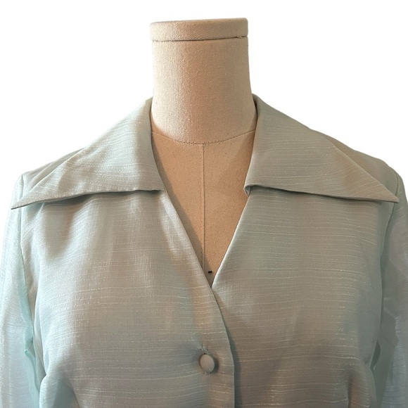 1970s Alfred Shaheen hostess dress with dagger collar. - Picture 7 of 13
